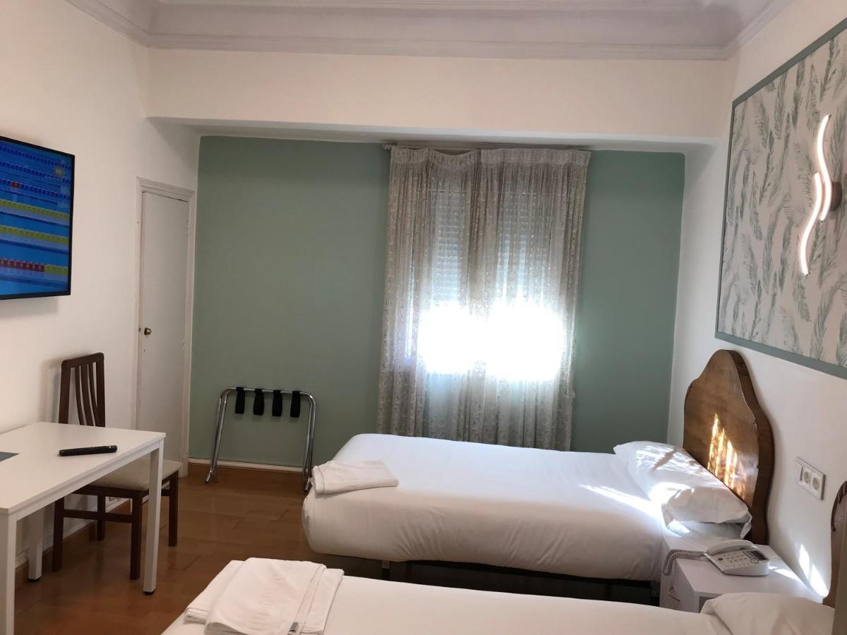 Hostal La Mexicana Santander Exterior photo